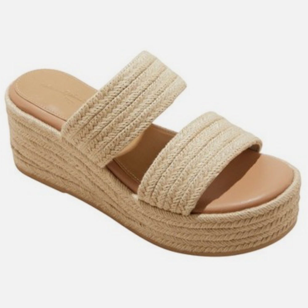 Universal Thread Tan “Kayli” Wedge Sandal